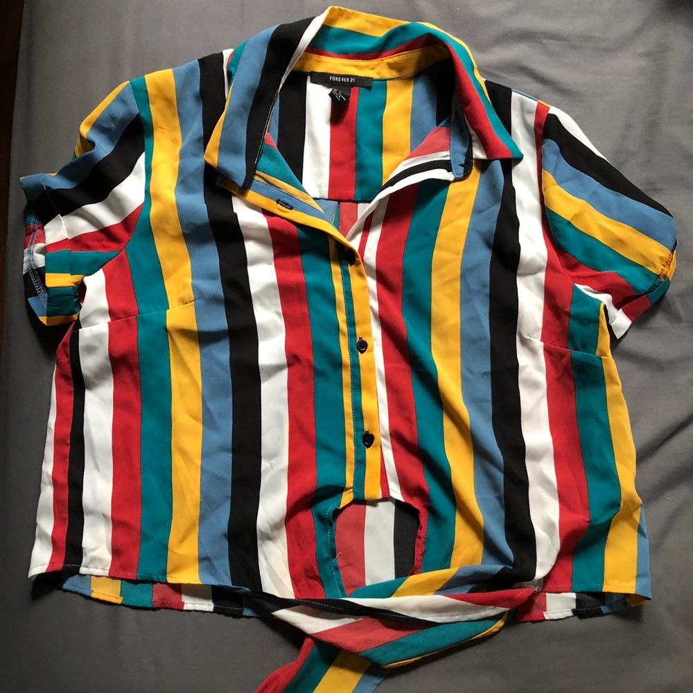 F21 Collared Crop Top